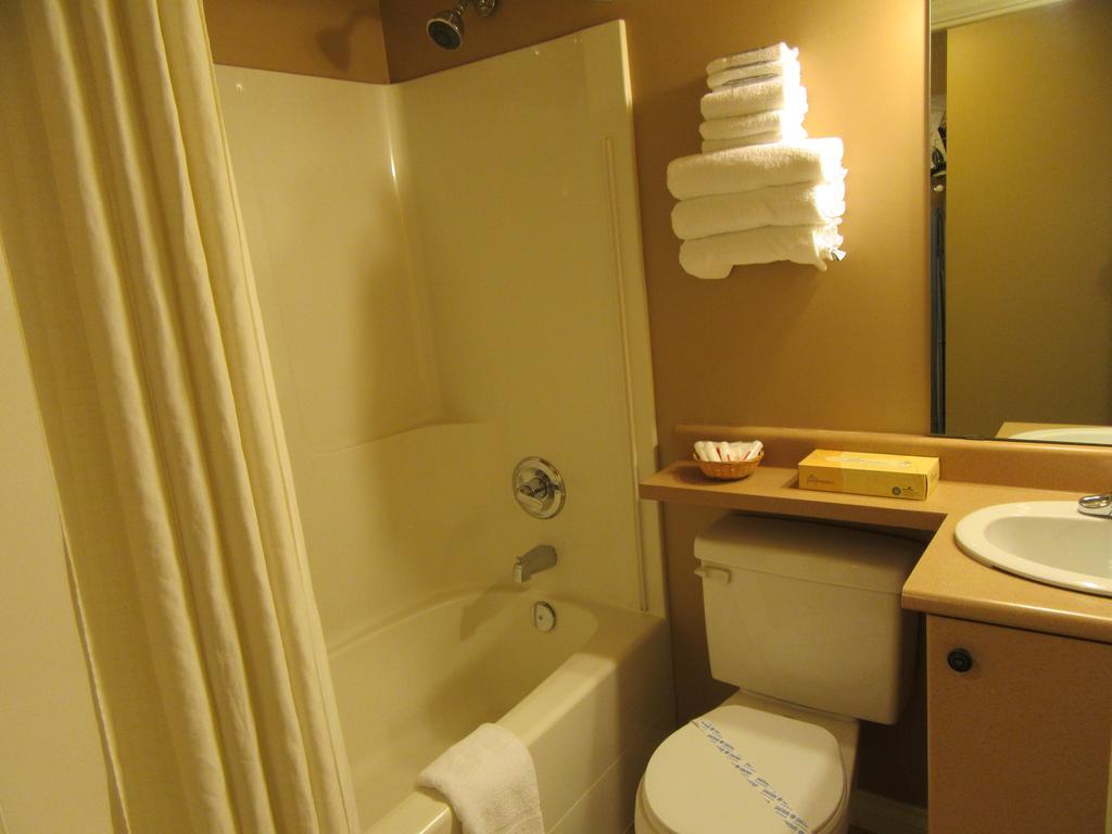 Super 8 Victoria Motel Quarto foto